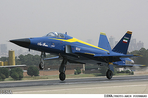 http://syiarislam.files.wordpress.com/2008/03/saeqeh-fighter-plane-test-tehran1.jpg